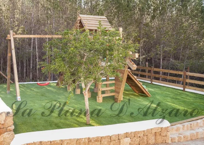 Sa Plana D'atzaro * Santa Eularia des Riu